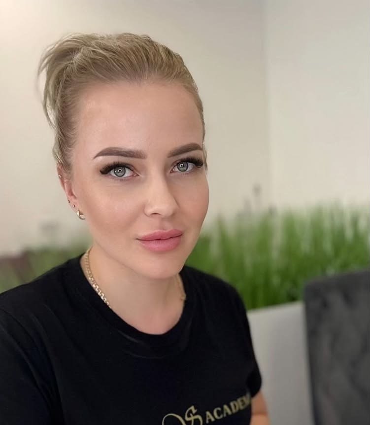 AK Beauty Academy — PMU-kurs og opplæring